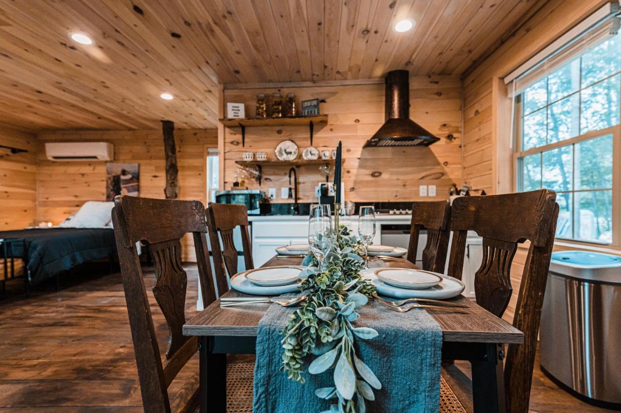 Moonlight Treehouse At Belgrade Hospitality Βίλα Εξωτερικό φωτογραφία