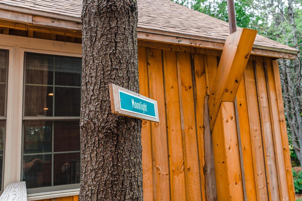 Moonlight Treehouse At Belgrade Hospitality Βίλα Εξωτερικό φωτογραφία